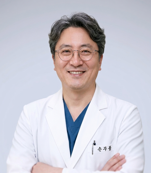 동신병원 의료진 손무륭 실장